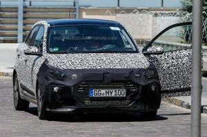Шпионские снимки Hyundai i20 Turbo 2016 года 