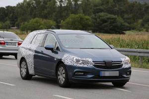 Новая Opel Astra в кузове универсал впервые замечена на тестах