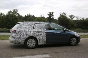 Шпионские снимки Opel Astra Sports Tourer 2016 года 