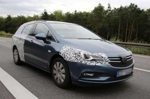 Шпионские снимки Opel Astra Sports Tourer 2016 года 