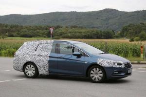 Шпионские снимки Opel Astra Sports Tourer 2016 года 