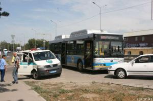 В Алматы произошло очередное ДТП с маршрутным автобусом