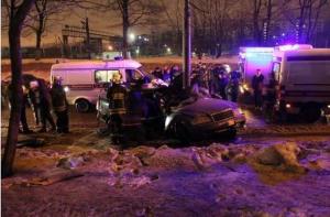 В ночном ДТП на юге Москвы погиб водитель