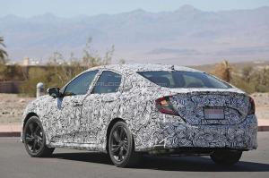 Шпионские снимки Honda Civic Sedan 2017 года 