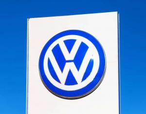 Volkswagen временно остановил производство в России