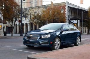 Рестайлинг Chevrolet Cruze: первое фото обновления