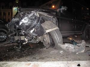 В центре Киева девушка на Kia разбила три автомобиля