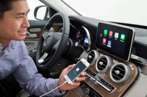 Системы с поддержкой CarPlay облегчат жизнь водителю