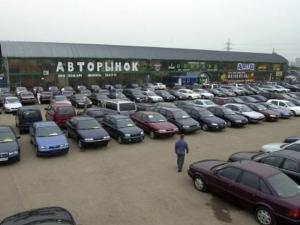 Россияне рассказали о своих планах относительно покупки авто в условиях кризиса