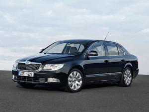 Skoda Superb рассекречена благодаря фотошпионам
