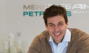 Руководитель Mercedes-Benz считает, что Marussia не подходит Формуле-1