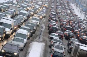 30-км пробка остановила движение в Москве