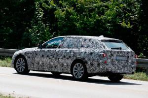Шпионские снимки BMW 5-Series Touring 2016 года 