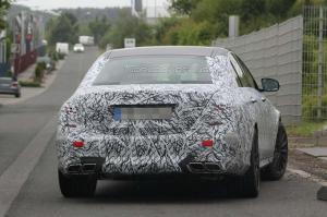 Mercedes представит свой самый быстрый седан в январе 2016 года 