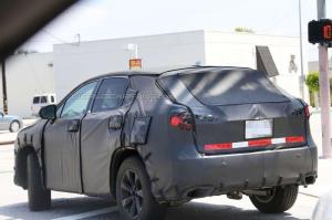 Шпионские снимки семиместного Lexus 