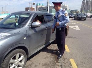 В Астане начали штрафовать за выезд на полосу для автобусов 