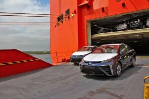 Toyota Mirai прибыл в Европу 