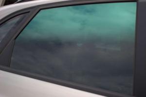 В ставропольском селе 6-летний мальчик случайно задушил себя стеклом от автомобиля