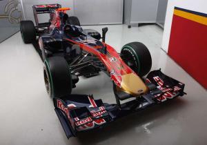 Шасси нового болида Toro Rosso преодолело краш-тесты
