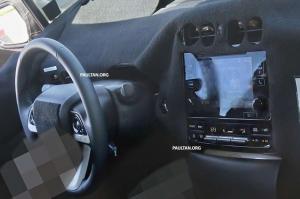 Шпионские снимки Toyota Prius  2016 года 