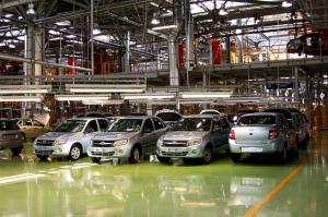 АвтоВАЗ страдает из-за падения курса рубля