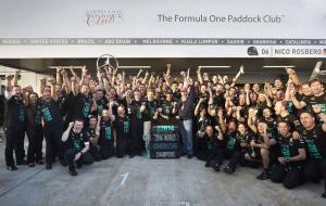 Чемпионская команда Формулы-1 потратит 11 миллионов долларов на премии