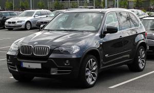 BMW X5 исполнилось 15 лет