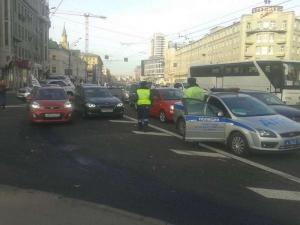Автопробег против платных парковок остановила полиция