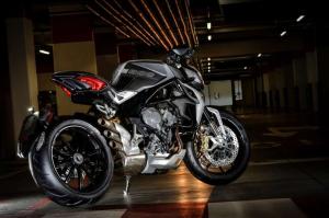 Фото MV Agusta Dragster RR просочились в сеть