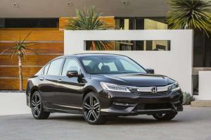 В США стартуют продажи обновленного седана Honda Accord
