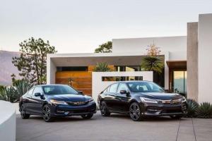 2016 Honda Accord Touring US) 