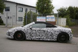 Шпионские снимки Audi R8 Spyder 2017 года 