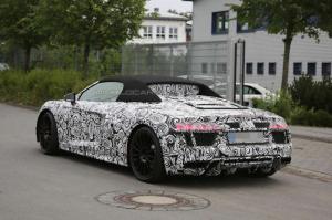 Шпионские снимки Audi R8 Spyder 2017 года 