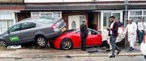 Британец разбил взятый в аренду суперкар Ferrari за £220 тысяч 