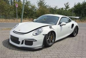 Как погубить спорткупе Porsche 911 GT3 RS