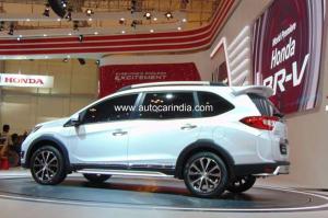 Первые снимки Honda BR-V 2016 года 