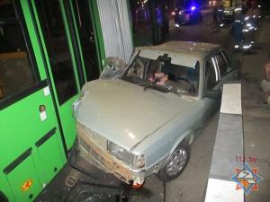 В Могилеве Audi 80 врезалась в рейсовый автобус: пострадала пассажирка 
