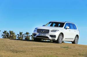 2015 Volvo XC90 T8 
