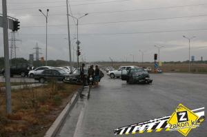 В Алматы в результате ДТП пострадала беременная девушка