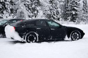 Зимними условиями тестируют Maserati Levante