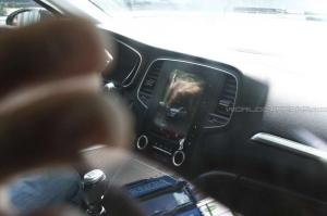 Шпионские снимки Renault Megane 2016 года 