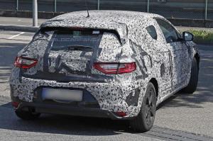 Шпионские снимки Renault Megane 2016 года 
