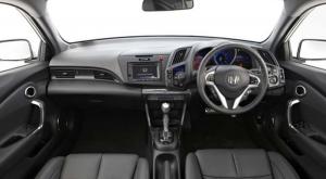 В Сети появились фото рестайлинговой Honda CR-Z 