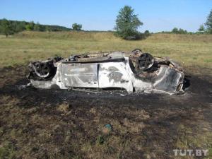 В Могилеве пьяный угонщик бросил в кювете горящую машину и убежал 