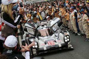 Porsche останется в WEC до 2018 года