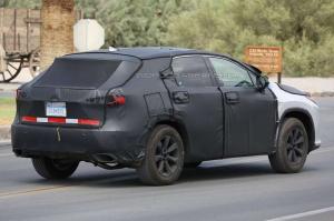 Продажи семиместного кроссовера Lexus RX начнутся в конце 2016 года 