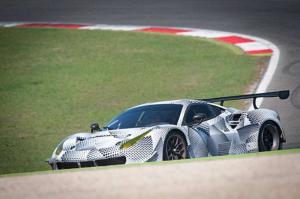 Автомобиль Ferrari 488 GTE отработал на первых тестах