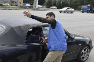 Пикет против незаконных парковок прошел в Челябинске 