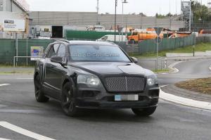 «Заряженная» версия Bentley Bentayga впервые замечена на тестах 