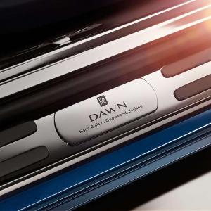 Официальные тизеры Rolls-Royce Dawn 